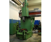 Lathes - vertical comau Used