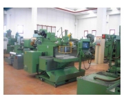 Milling machines - tool and die maho Used
